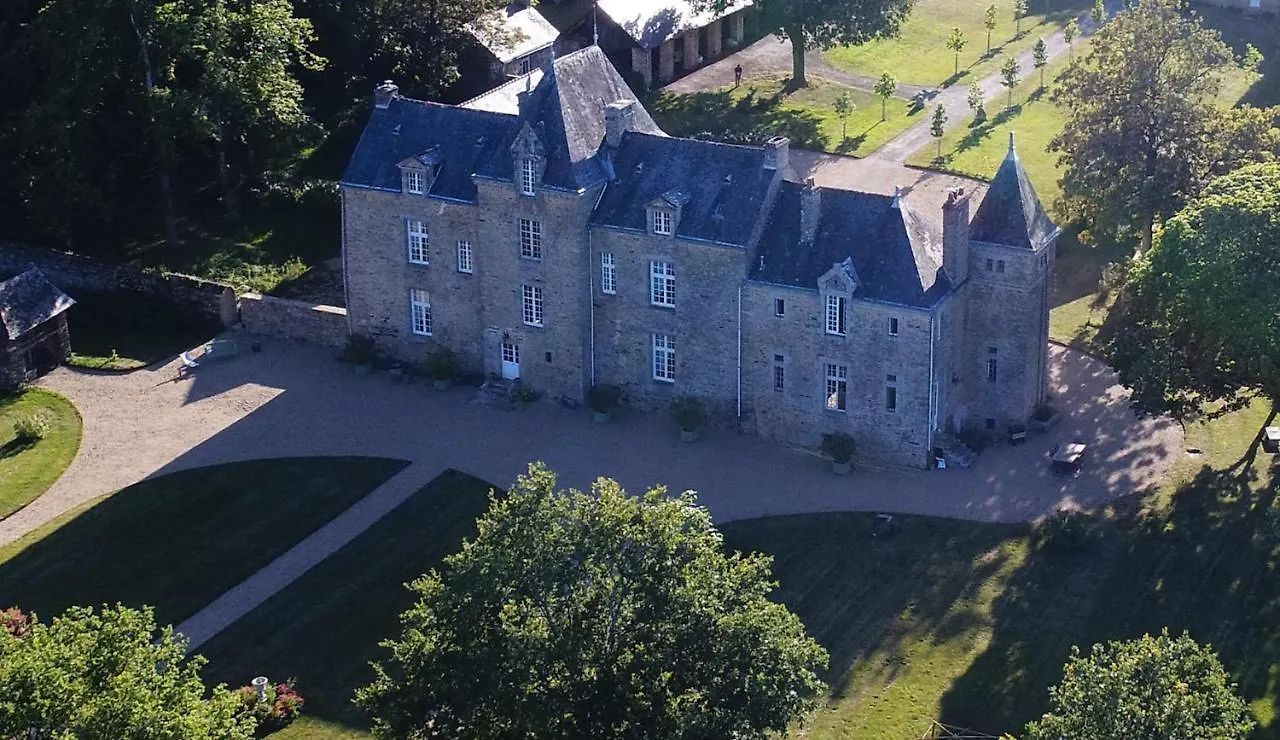 Chateau De Cadouzan Saint-Dolay