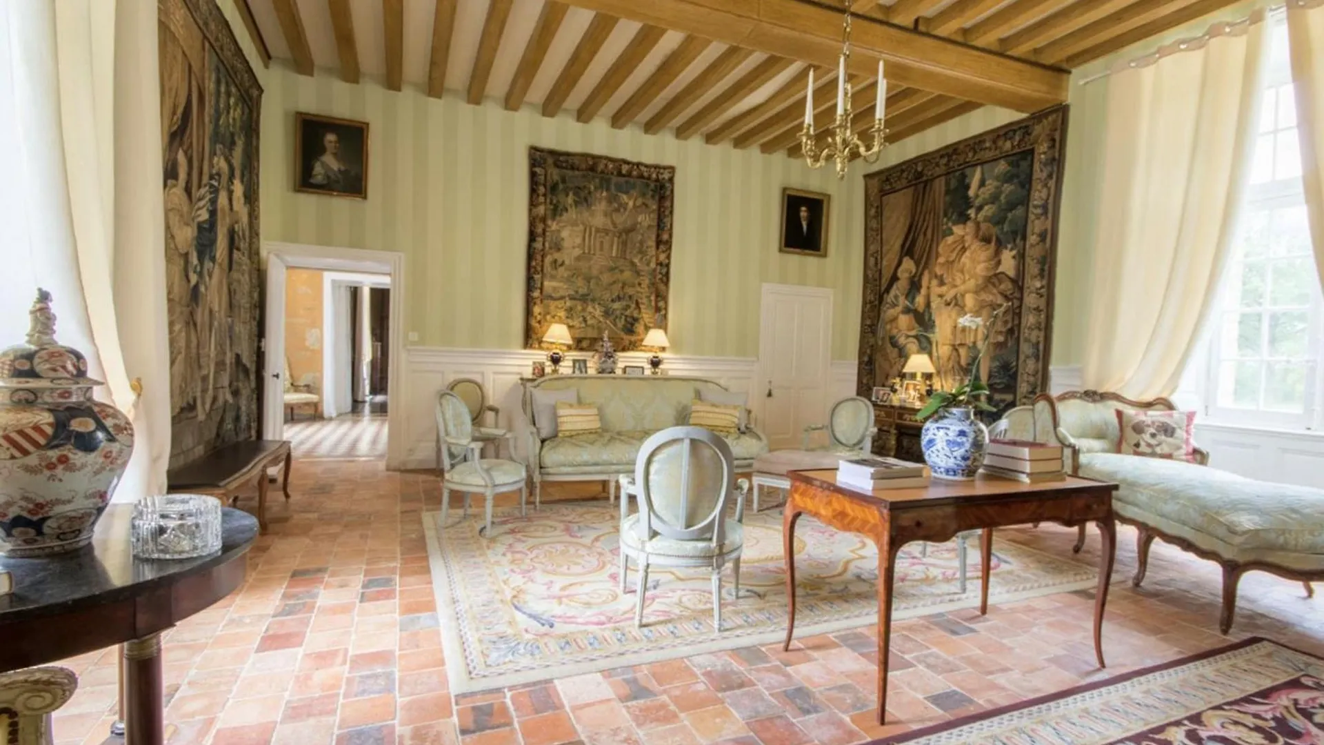 Chateau De Cadouzan Saint-Dolay Panzió